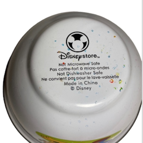 2 Disney Store Goofy and Pluto Cereal bowls Metal Enamelware - Picture 8 of 10